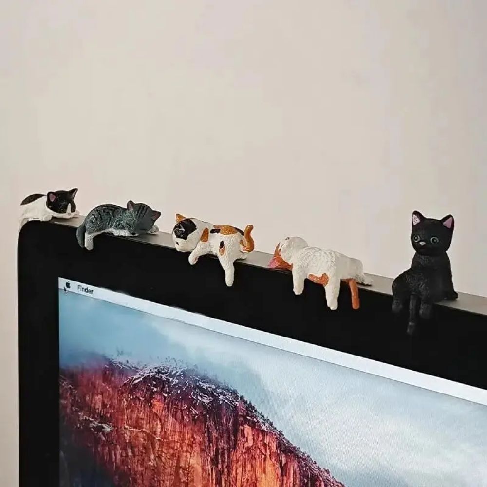 SofyNest™ Hand-Painted Mini Cat Desk Figurines - 1 set (5 cats)