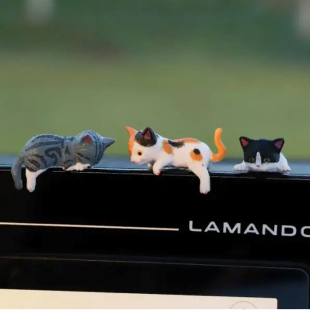 SofyNest™ Hand-Painted Mini Cat Desk Figurines - 1 set (5 cats)
